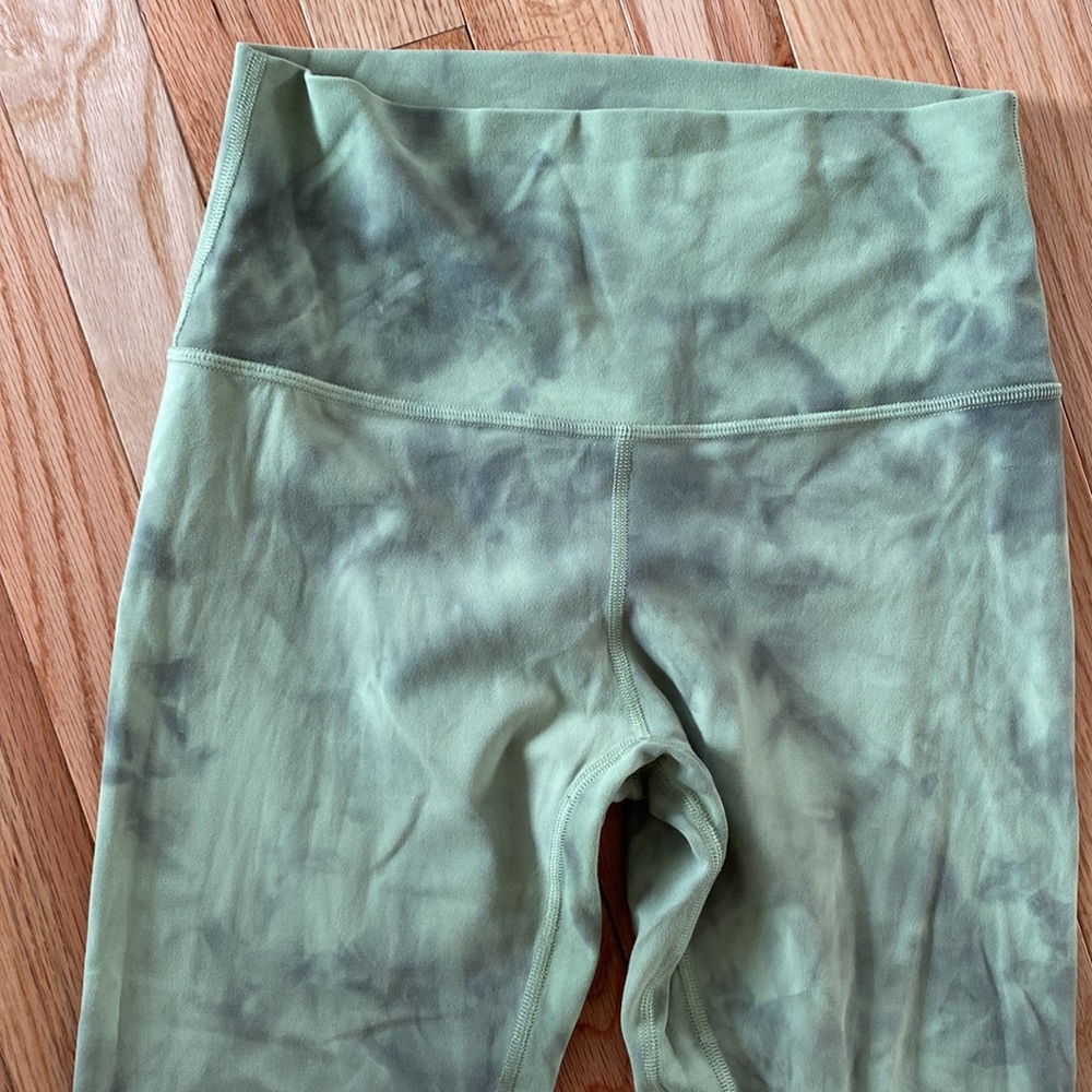 Lululemon Align Olive Tie-Dye Capri Leggings - Picture 5 of 8